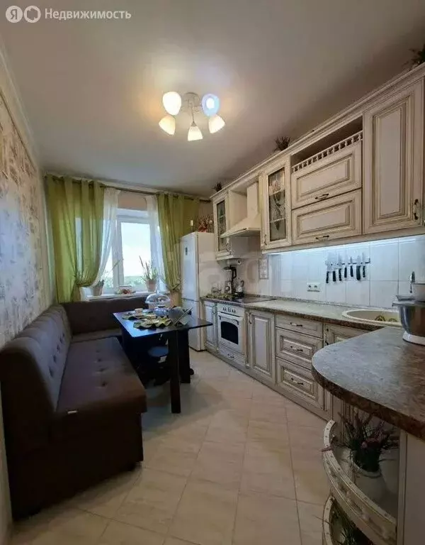 2-комнатная квартира: Омск, Светловская улица, 6 (57.4 м) - Фото 2