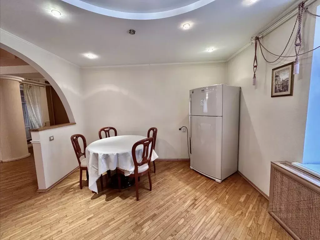 3-к кв. Нижегородская область, Нижний Новгород Большая Покровская ул., ... - Фото 2