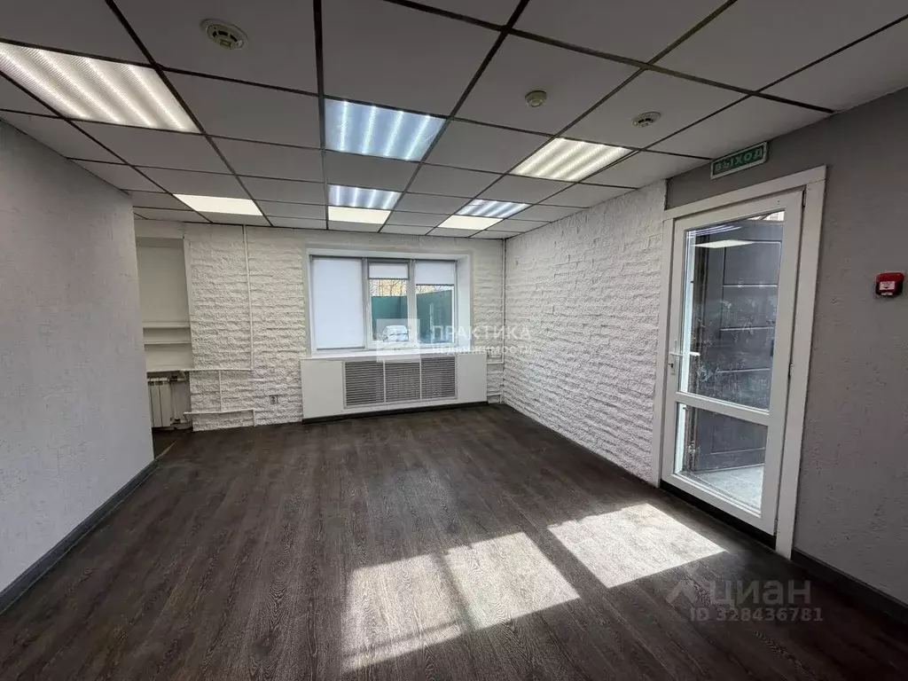 Офис в Липецкая область, Липецк Интернациональная ул., 35Б (28 м) - Фото 1