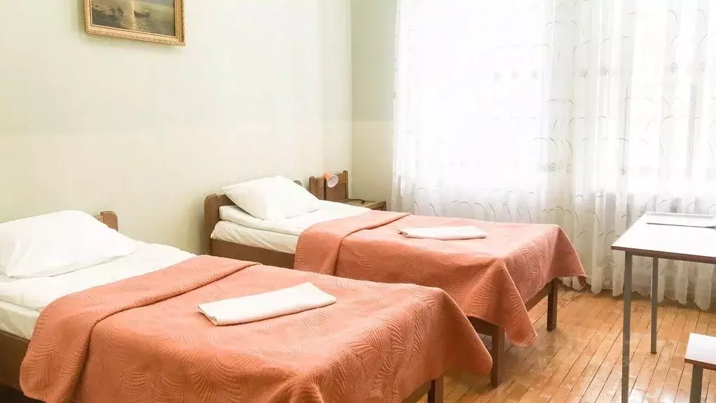 Комната Калужская область, Калуга пл. Вокзальная, 3 (12.0 м) - Фото 1