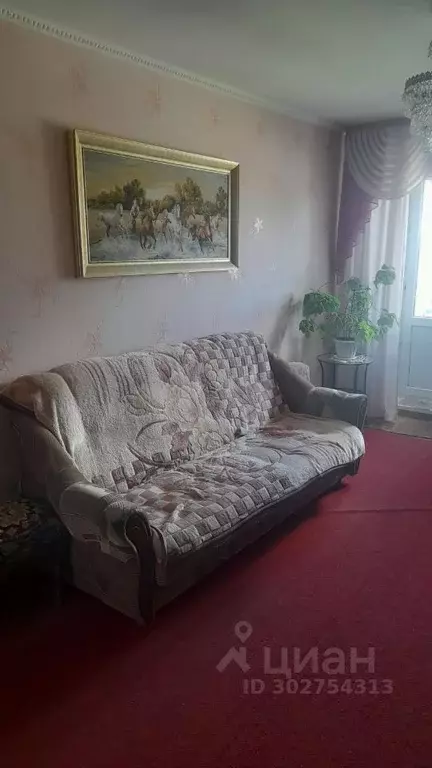 3-к кв. Омская область, Омск просп. Королева, 10 (59.8 м) - Фото 1