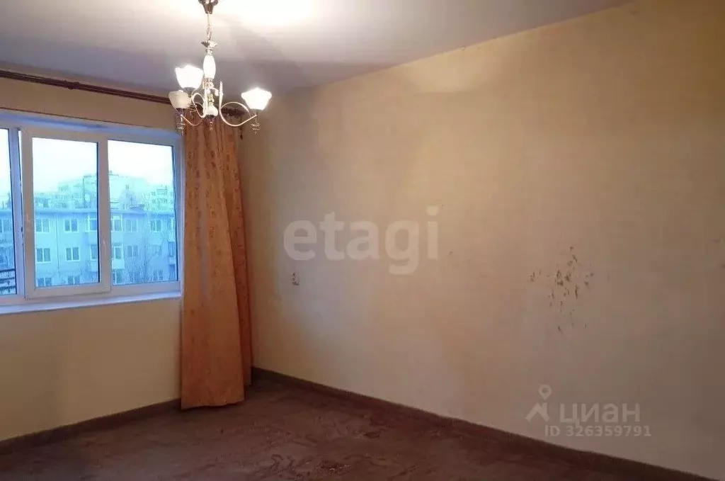 3-к кв. Ленинградская область, Кириши ул. Нефтехимиков, 18 (68.2 м) - Фото 1