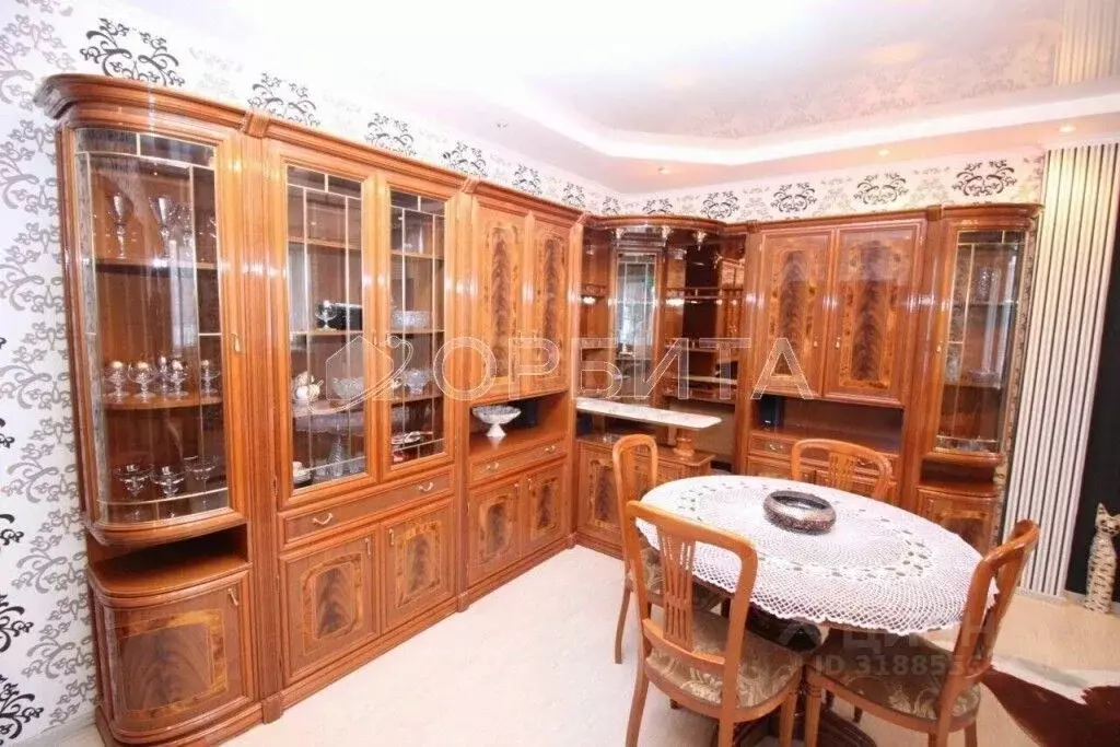 3-к кв. Тюменская область, Тюмень ул. Орджоникидзе, 50А (86.7 м) - Фото 0