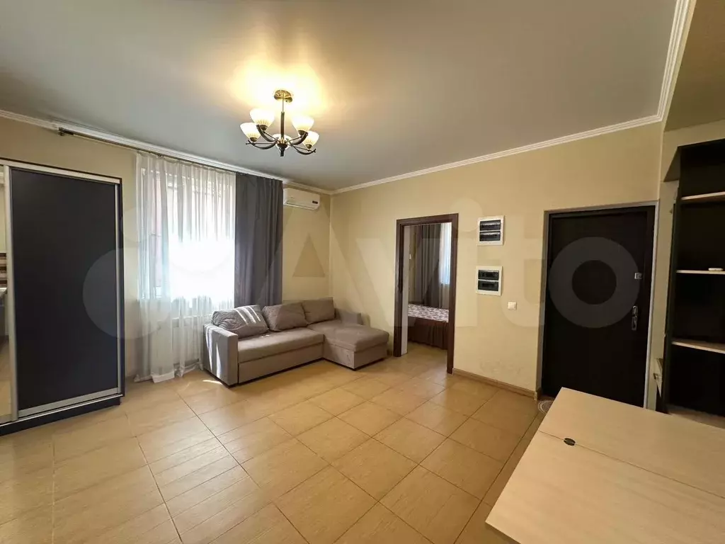 1-к. квартира, 45 м, 1/3 эт. - Фото 1