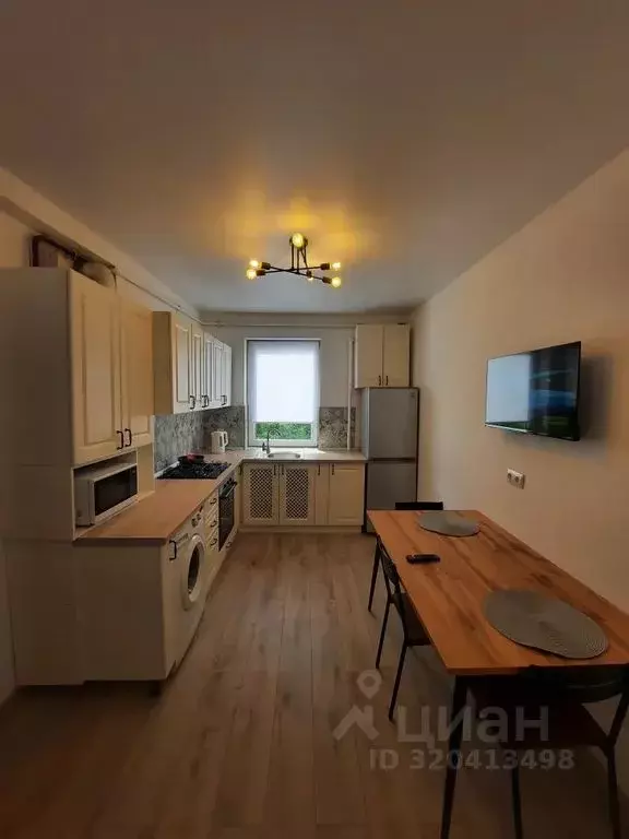 2-к кв. Калининградская область, Калининград ул. Горького, 84 (41.0 м) - Фото 1