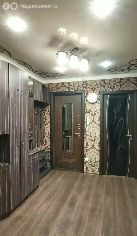 3-комнатная квартира: Чебоксары, улица Богдана Хмельницкого, 94к1 ... - Фото 1