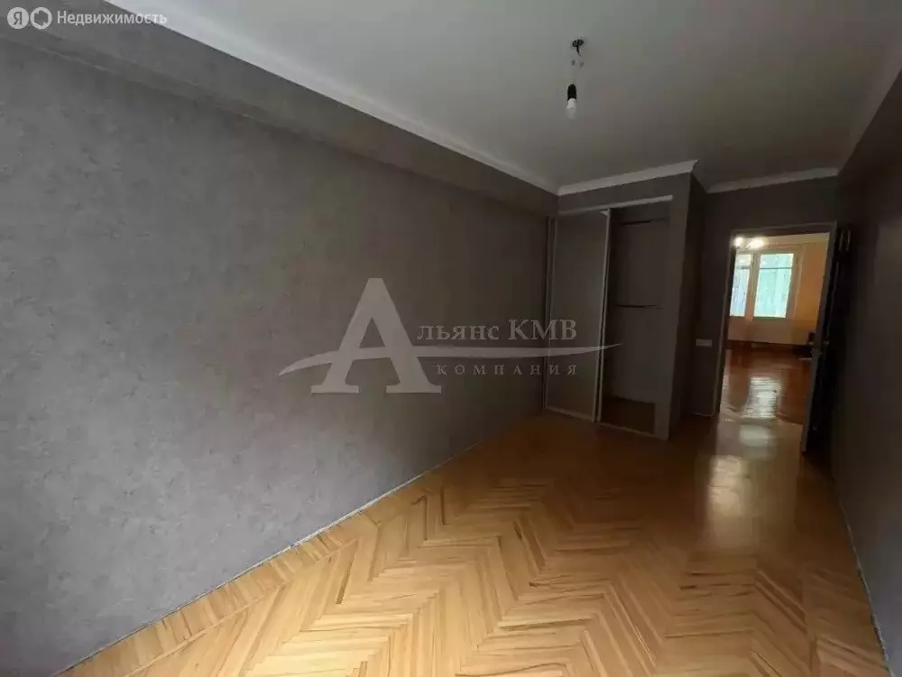 3-комнатная квартира: Ессентуки, улица Долина Роз, 12 (65 м) - Фото 2