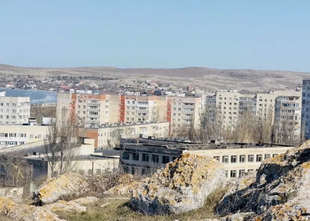 Участок в Крым, Щелкино Ленинский район, ул. Горная (10.0 сот.) - Фото 1