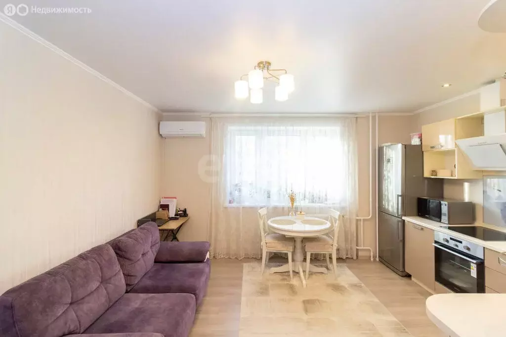 2-комнатная квартира: Тюмень, Арктическая улица, 1к1 (51.7 м) - Фото 0