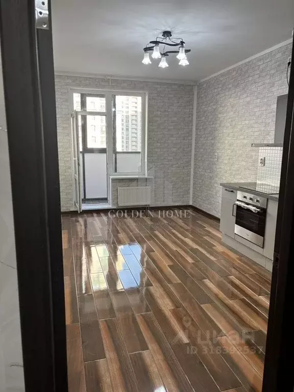 3-к кв. Санкт-Петербург ул. Парфеновская, 5 (80.0 м) - Фото 1