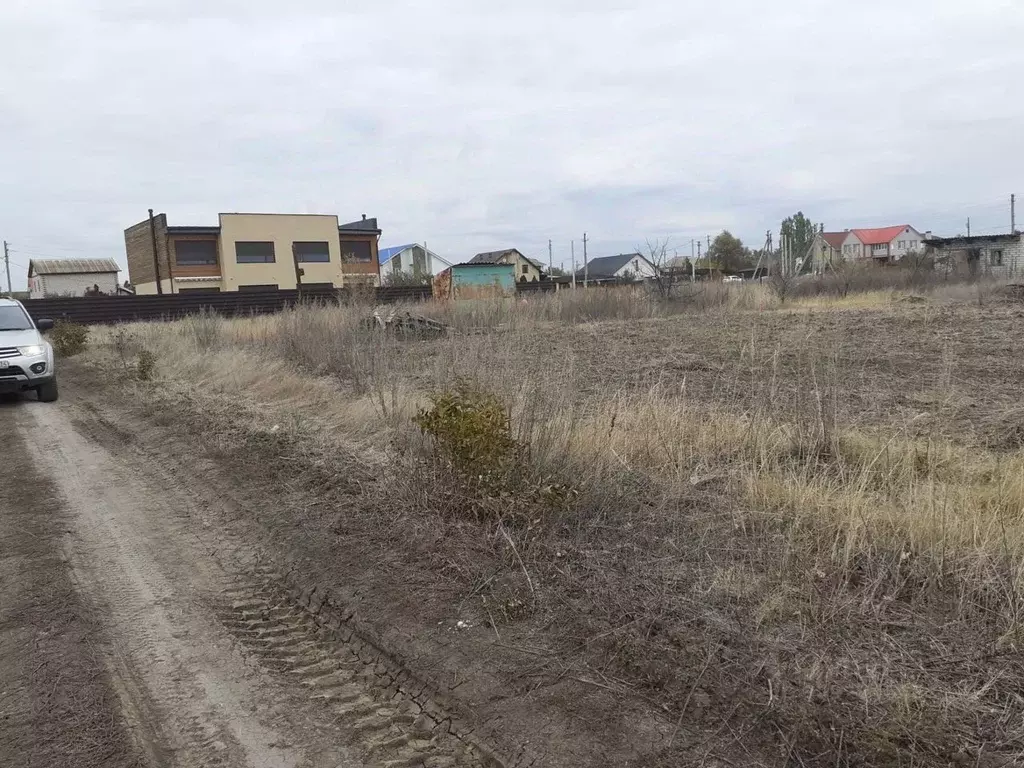 Участок в Волгоградская область, Среднеахтубинский район, Фрунзенское ... - Фото 0