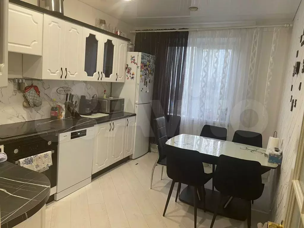 3-к. квартира, 65 м, 3/9 эт. - Фото 0