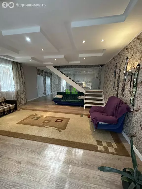 Дом в Нефтекамск, улица Гульслу Гаязовой, 2 (156 м) - Фото 1