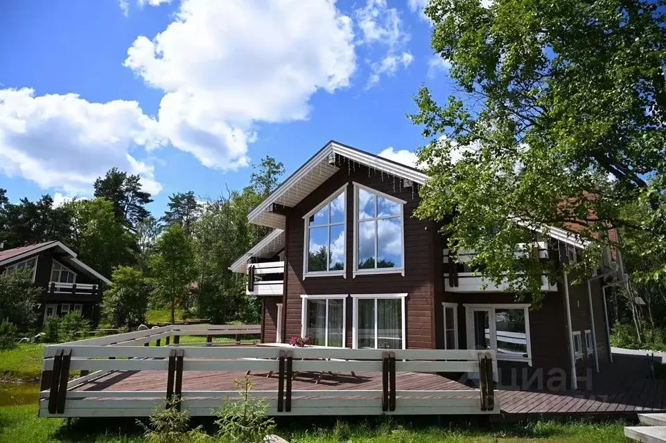 Дом в Ленинградская область, Приозерский район, Красноозерное с/пос, ... - Фото 1