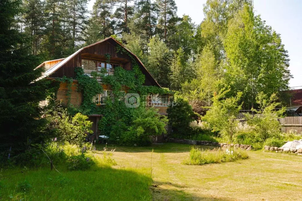 Дом в Ленинградская область, Приозерский район, пос. Мичуринское  (95 ... - Фото 0