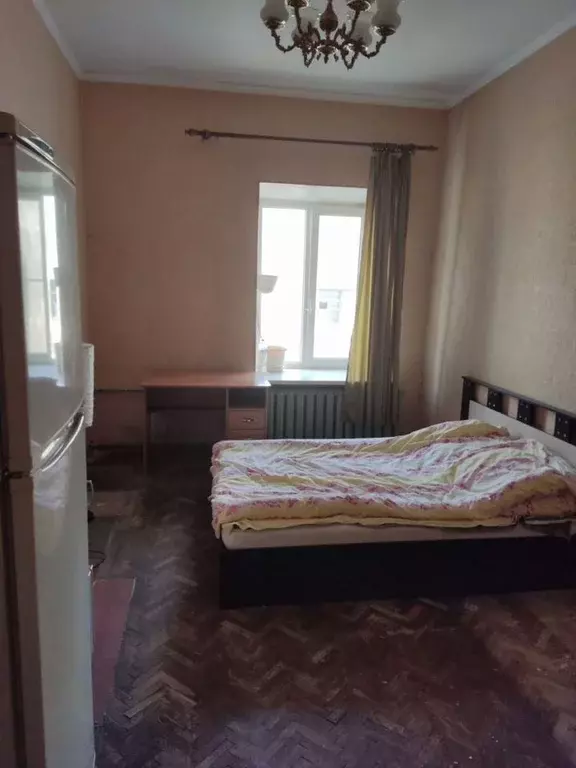 Комната Санкт-Петербург наб. Макарова, 28 - Фото 0