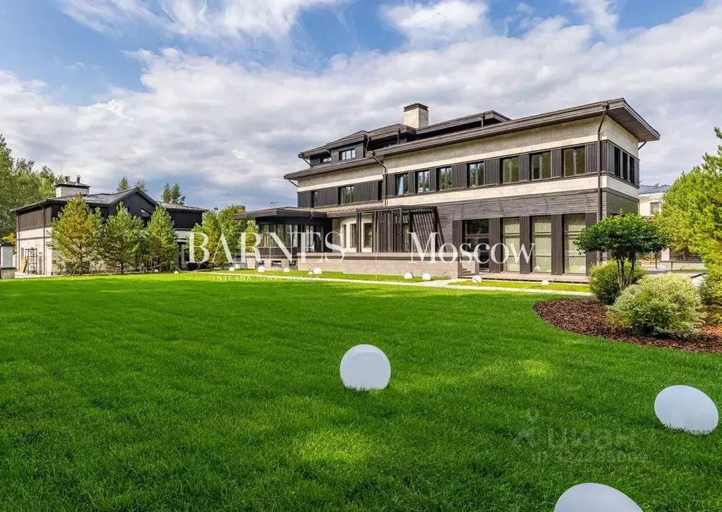 Коттедж в Московская область, Одинцовский городской округ, д. ... - Фото 1