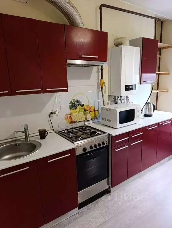 1-к кв. Ленинградская область, Кингисепп ул. Иванова, 19 (37.0 м) - Фото 1