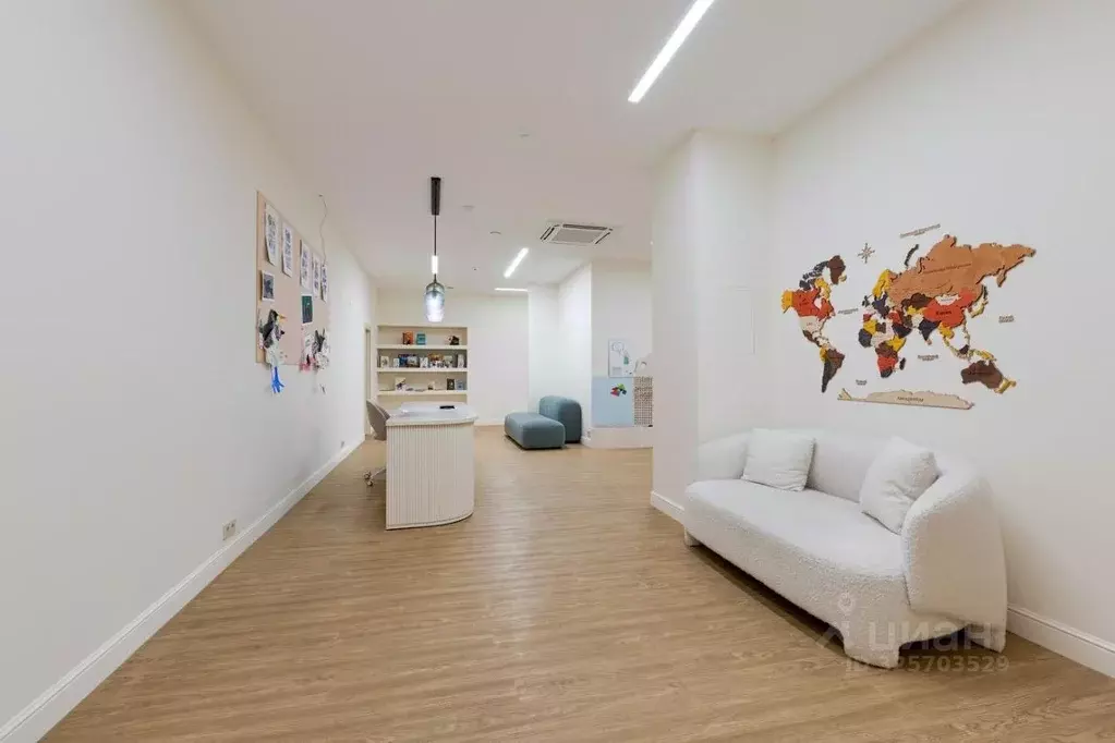 Торговая площадь в Москва 3-я Хорошевская ул., 27к3 (215 м) - Фото 1