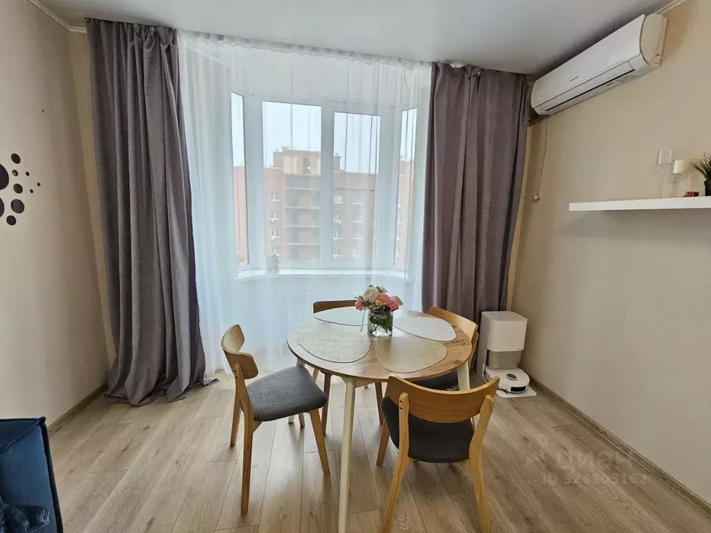 3-к кв. Астраханская область, Астрахань ул. Латышева, 3К (85.6 м) - Фото 2