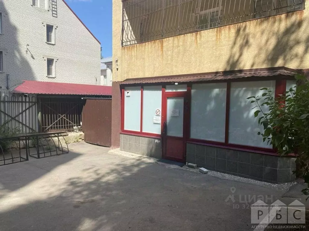 Помещение свободного назначения в Саратовская область, Саратов ул. ... - Фото 2