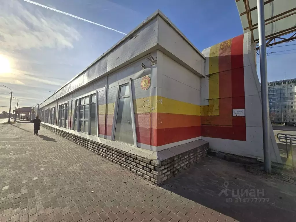 Помещение свободного назначения в Коми, Сыктывкар просп. Бумажников, ... - Фото 1