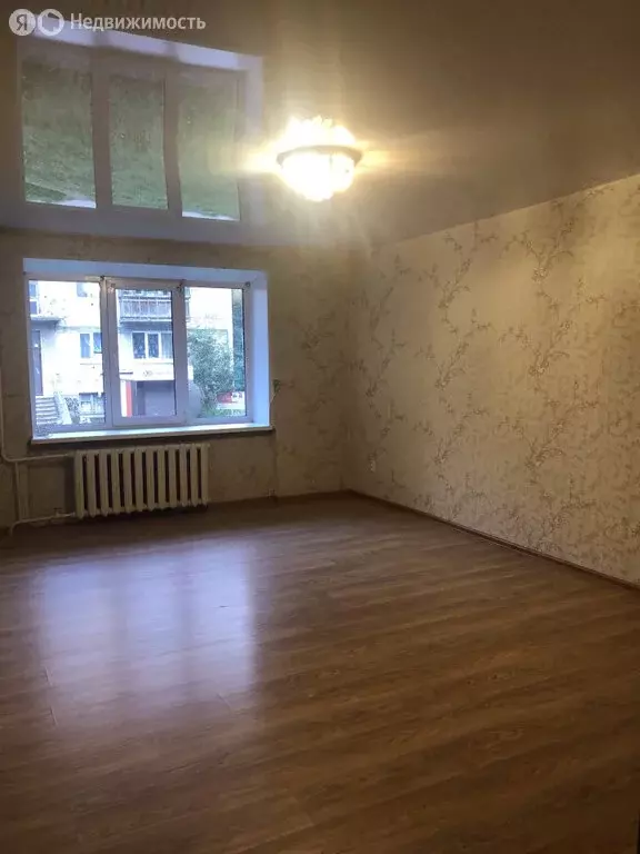3-комнатная квартира: Верхняя Пышма, улица Победы, 9 (59.9 м) - Фото 1