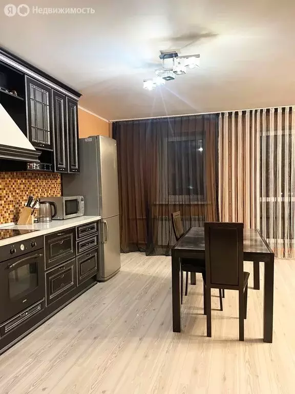 3-комнатная квартира: Иркутск, Байкальская улица, 244/5 (79.5 м) - Фото 1