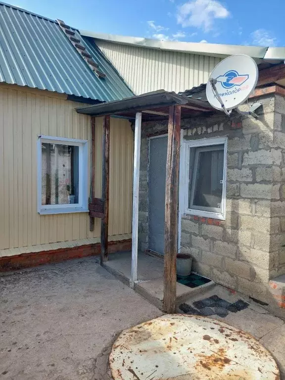 Дом в Саратовская область, Энгельс муниципальное образование, ... - Фото 2