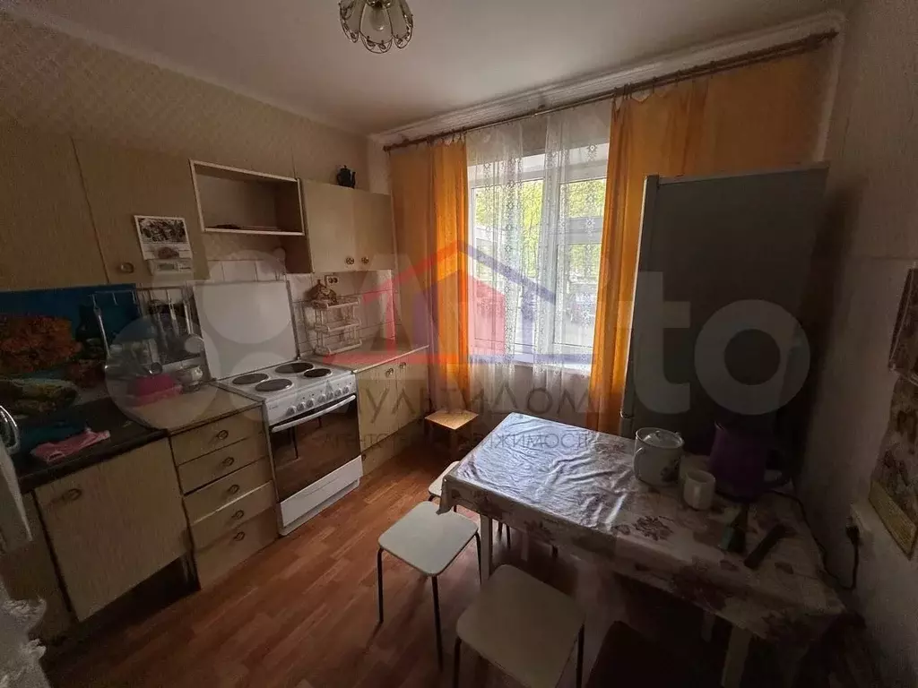 1-к. квартира, 60 м, 1/9 эт. - Фото 0