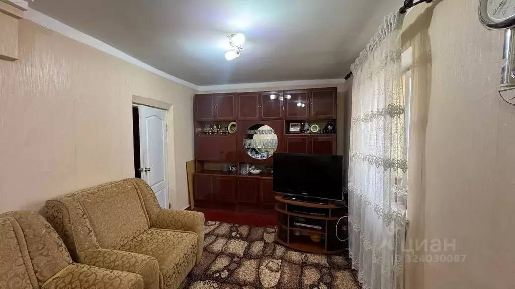 4-к кв. Крым, Сакский район, Кольцовское с/пос, с. Нива пер. ... - Фото 1