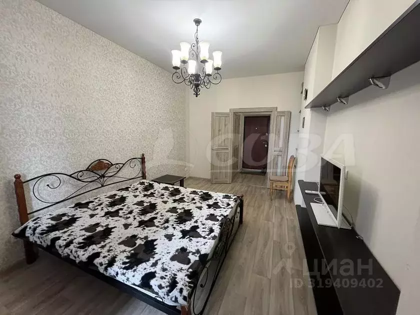 1-к кв. Тюменская область, Тюмень ул. Малыгина, 90 (46.0 м) - Фото 0