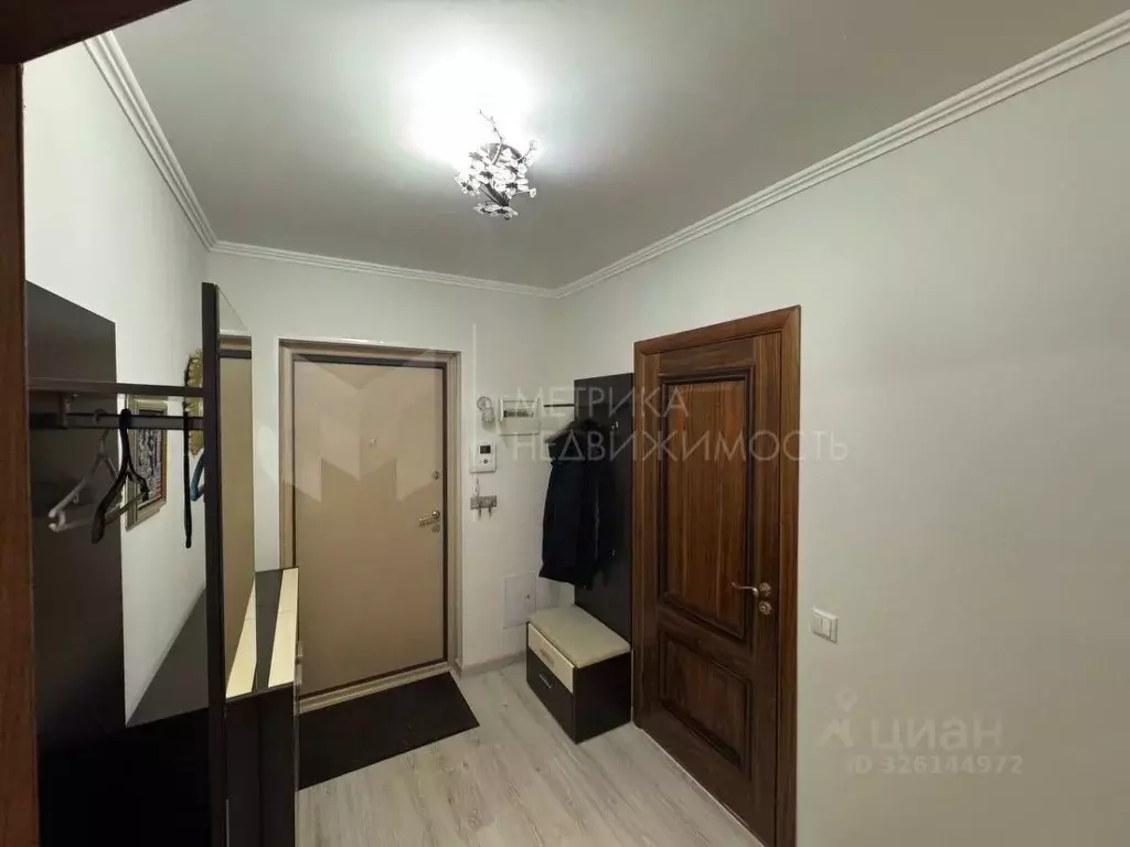 1-к кв. Тюменская область, Тюмень ул. 50 лет Октября, 57А (37.4 м) - Фото 1