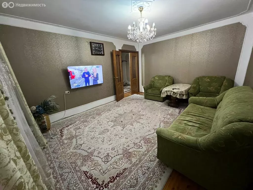 3-комнатная квартира: Махачкала, улица Зои Космодемьянской, 54В (76 м) - Фото 1