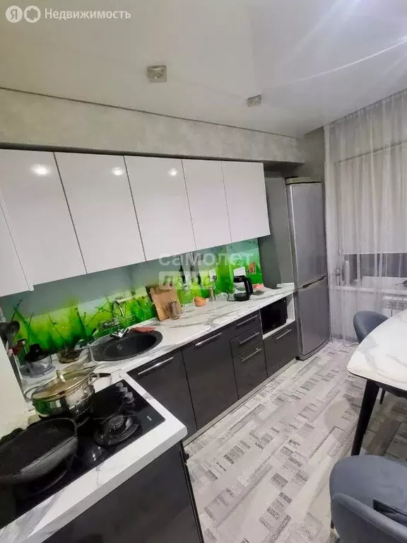 2-комнатная квартира: Комсомольск-на-Амуре, Зейская улица, 6к2 (48 м) - Фото 1