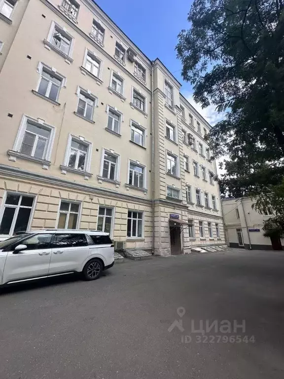 4-к кв. Москва ул. Макаренко, 2/21С2 (120.0 м) - Фото 0