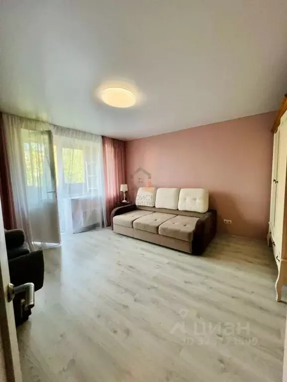 1-к кв. Кировская область, Киров ул. Молодой Гвардии, 102 (42.7 м) - Фото 1