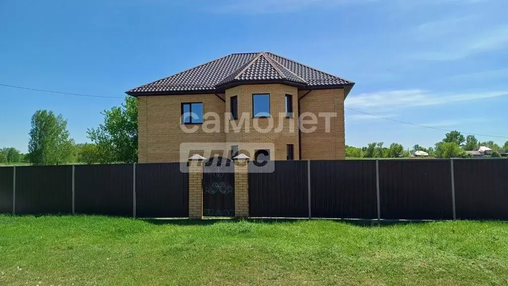 Коттедж в Алтайский край, Бийск городской округ, с. Фоминское ул. ... - Фото 1