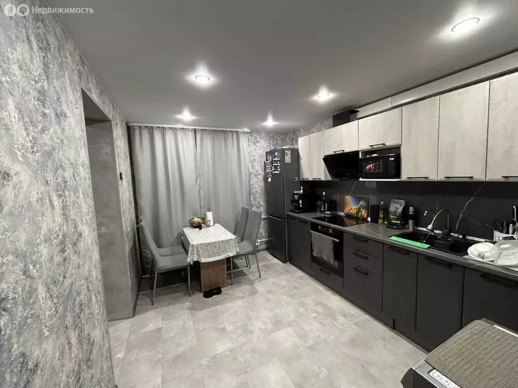 1-комнатная квартира: Микунь, Пионерская улица, 65 (60.7 м) - Фото 2