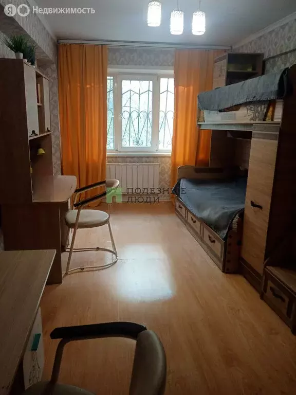 3-комнатная квартира: Чита, улица Красных Коммунаров, 21 (66.6 м) - Фото 1