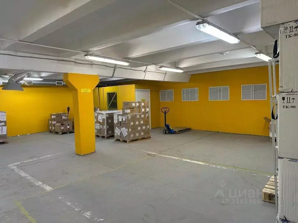 Склад в Московская область, Реутов Фабричная ул., 8Ас2 (220 м) - Фото 0
