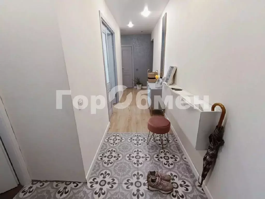 Продается 3-комнатная квартира - Фото 1