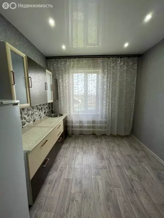 3-комнатная квартира: Иланский, Рабочая улица, 27 (58.3 м) - Фото 2