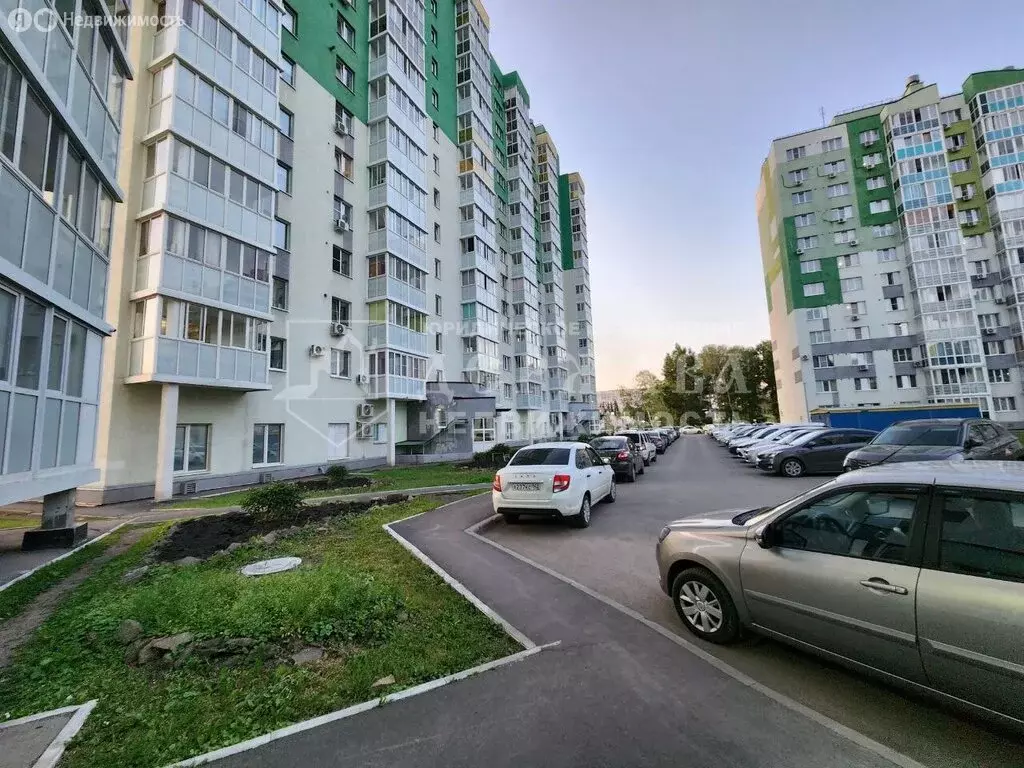 2-комнатная квартира: Кемерово, Молодёжный проспект, 25 (56 м) - Фото 1