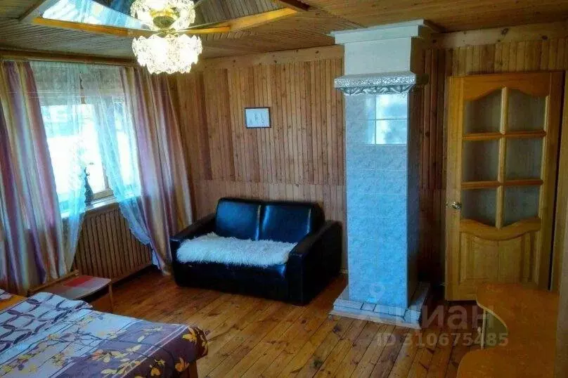 Комната Иркутская область, Слюдянка ул. Капотина, 14 (16.0 м) - Фото 1