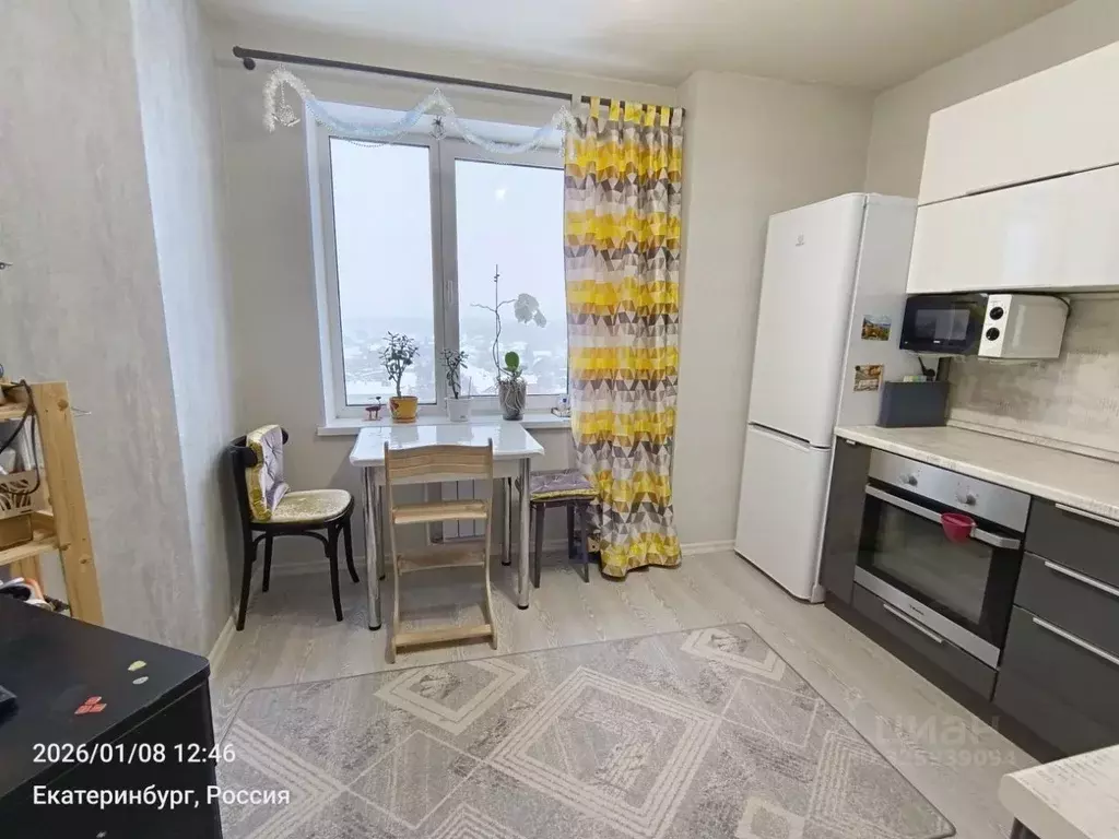 1-к кв. Свердловская область, Екатеринбург ул. Рощинская, 44 (40.0 м) - Фото 2