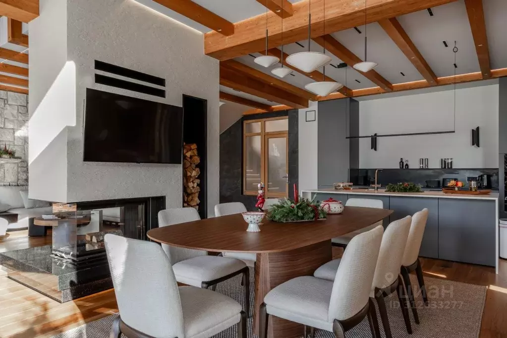 Дом в Краснодарский край, Сочи с. Эстосадок,  (500 м) - Фото 1