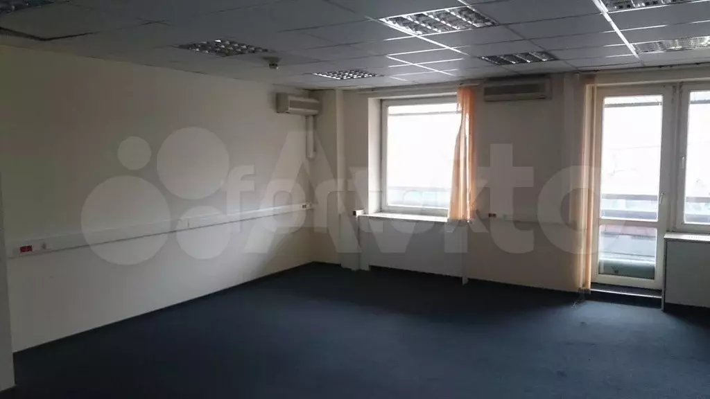 Продам офисное помещение, 3180 м - Фото 1