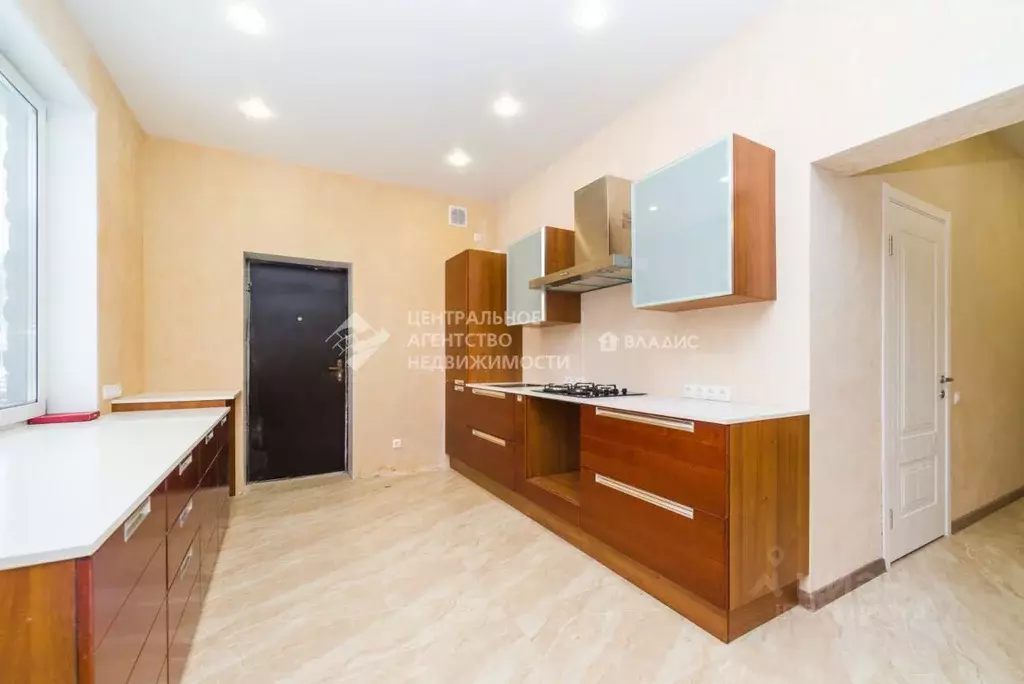 Дом в Рязанская область, Рязанский муниципальный округ, с. Дубровичи, ... - Фото 0