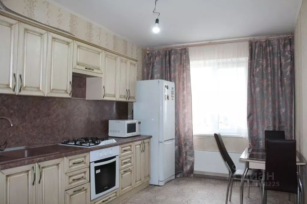 2-к кв. Саратовская область, Энгельс ул. Марины Расковой, 10Г (57.3 м) - Фото 1